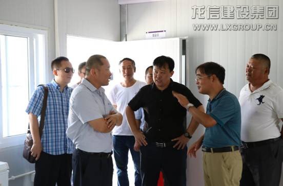 驻佛使馆向导中秋佳节慰问我项目一线员工_利来集团官网有限公司-衡宇修建工程总承包|全装修品牌向导者|国家住宅工业化基地